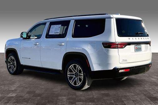 2023 Jeep Wagoneer Base