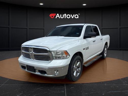 Bright White Clearcoat 2016 RAM 1500 SLT