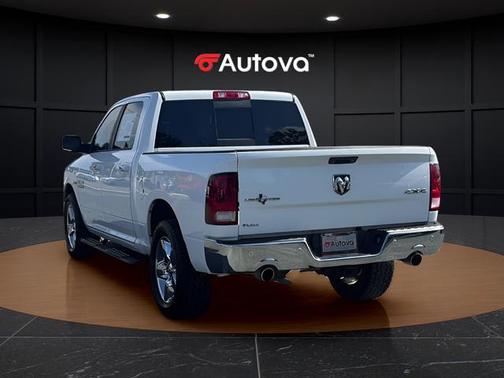 Bright White Clearcoat 2016 RAM 1500 SLT