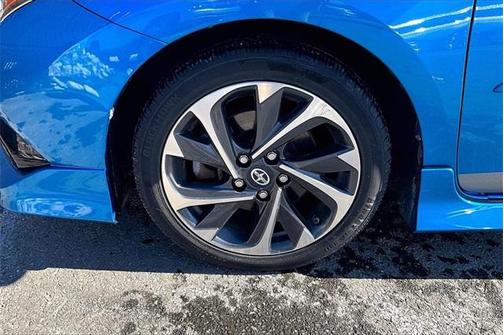 2016 Scion iM Base