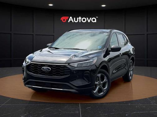Agate Black 2025 Ford Escape ST-Line