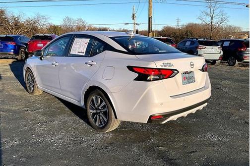 2025 Nissan Versa 1.6 SV