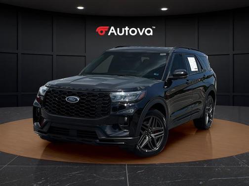 Black Metallic 2025 Ford Explorer ST-Line