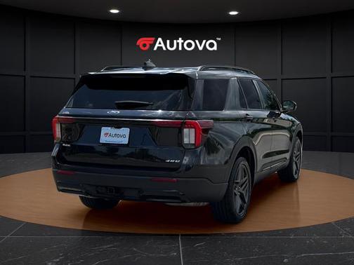 Black Metallic 2025 Ford Explorer ST-Line