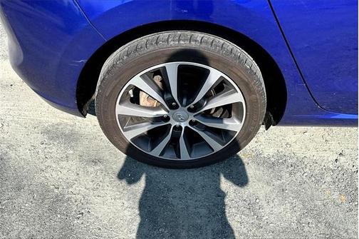 2019 Hyundai Elantra GT Base