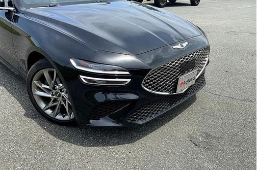 2022 Genesis G70 2.0T