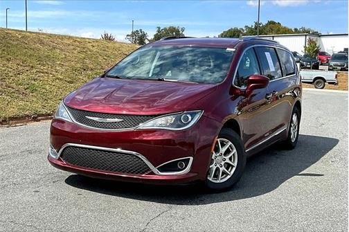 2020 Chrysler Pacifica Touring-L