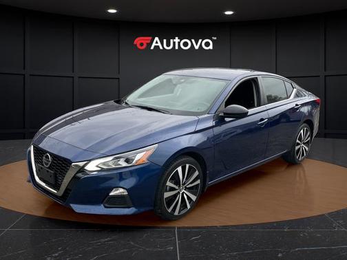 Deep Blue Pearl 2022 Nissan Altima 2.5 SR