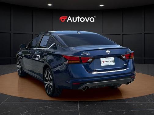 Deep Blue Pearl 2022 Nissan Altima 2.5 SR