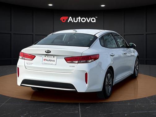 Snow White Pearl 2017 Kia Optima Hybrid Base
