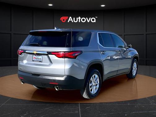 2023 Chevrolet Traverse LS