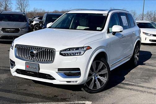 2022 Volvo XC90 T6 Inscription 7 Passenger