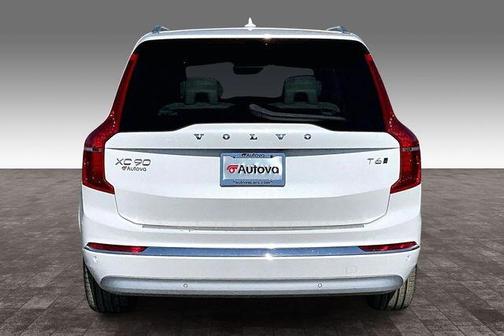 2022 Volvo XC90 T6 Inscription 7 Passenger