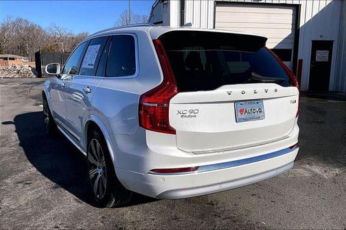 2022 Volvo XC90 T6 Inscription 7 Passenger