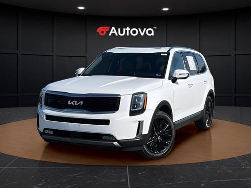 Glacial White Pearl 2022 Kia Telluride SX