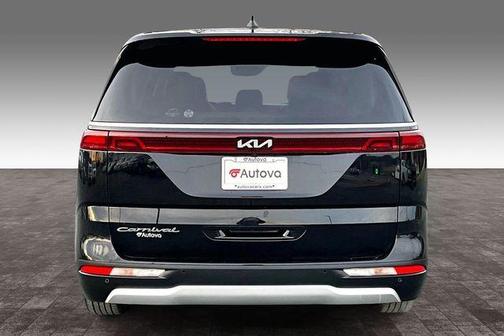 2022 Kia Carnival LXS