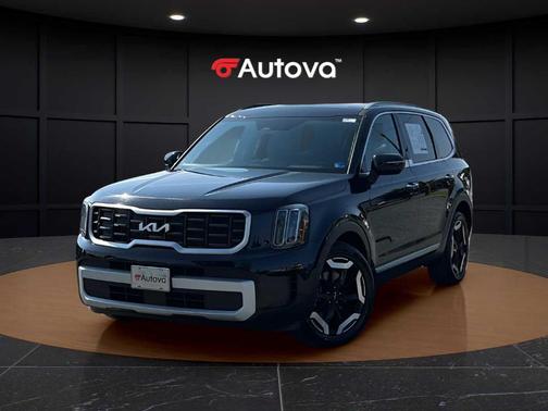 Ebony Black 2025 Kia Telluride S