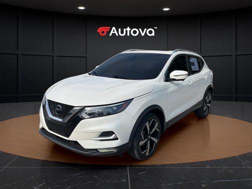 White 2021 Nissan Rogue Sport SL