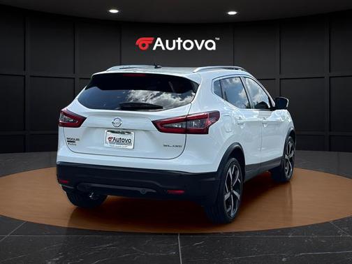 White 2021 Nissan Rogue Sport SL