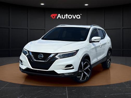 White 2021 Nissan Rogue Sport SL
