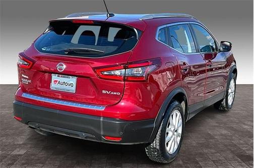 2022 Nissan Rogue Sport SV