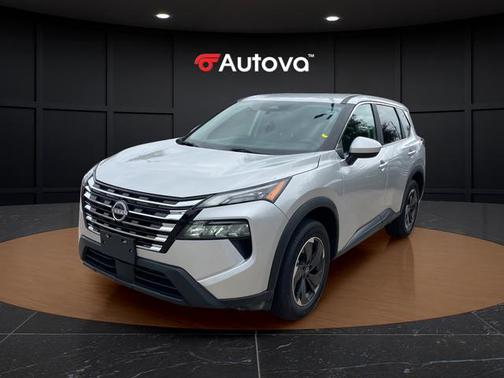 Brilliant Silver Metallic 2024 Nissan Rogue SV