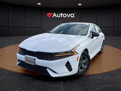 Glacial White Pearl 2024 Kia K5 LXS