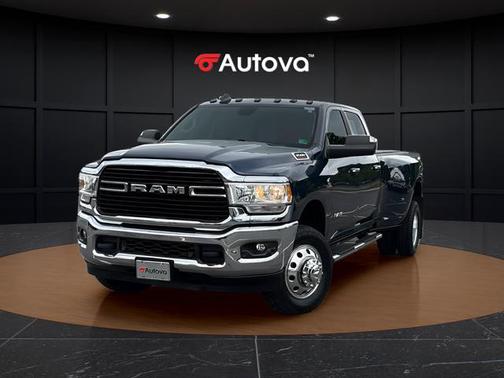 Patriot Blue Pearlcoat 2019 RAM 3500 Big Horn