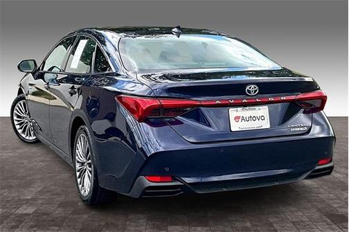 2021 Toyota Avalon Hybrid Limited