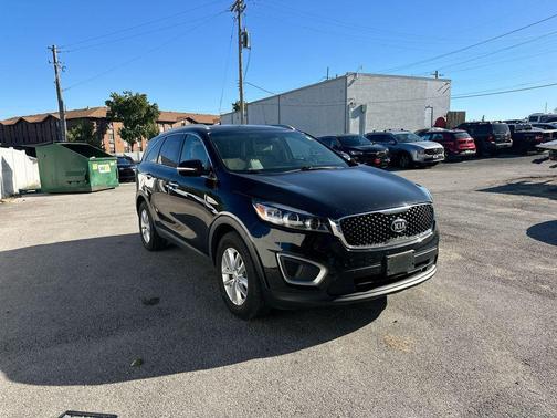 2017 Kia Sorento LX