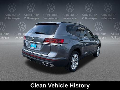 Platinum Gray Metallic 2023 Volkswagen Atlas 3.6L SE w/Technology