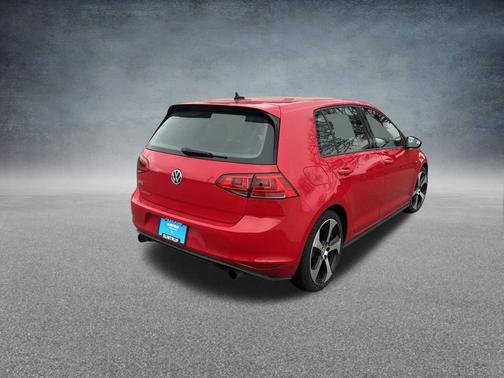 2017 Volkswagen Golf GTI 2.0T S 4-Door