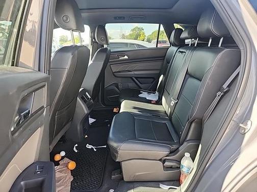 2021 Volkswagen Atlas Cross Sport 2.0T SE w/Technology