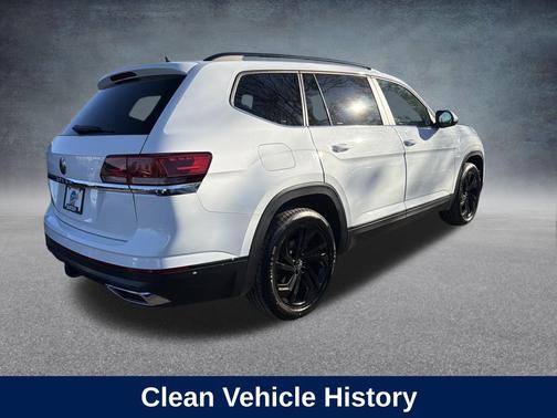 2022 Volkswagen Atlas 3.6L SE w/Technology