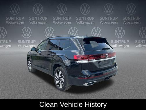 Deep Black Pearl 2025 Volkswagen Atlas 2.0T SE w/Technology 4MOTION