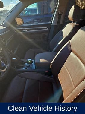 2023 Volkswagen Atlas 3.6L SE w/Technology