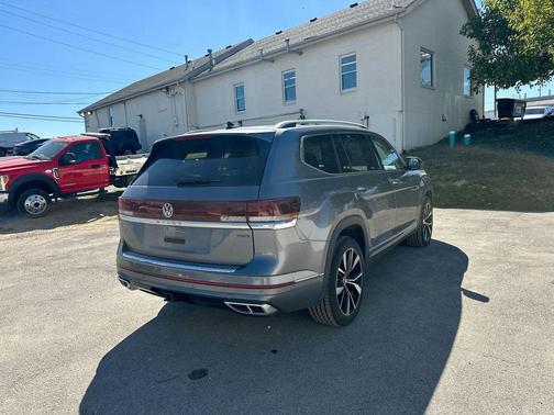 2024 Volkswagen Atlas 2.0T SEL Premium R-Line 4MOTION