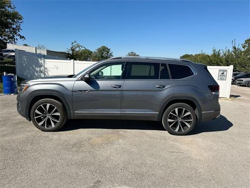 2024 Volkswagen Atlas 2.0T SEL Premium R-Line 4MOTION