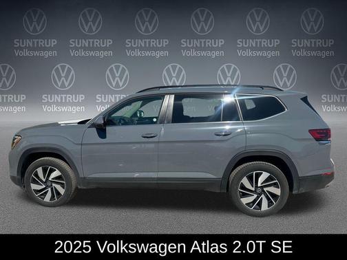 Pure Gray 2025 Volkswagen Atlas 2.0T SE w/Technology