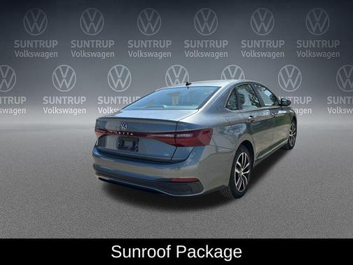 Platinum Gray Metallic 2025 Volkswagen Jetta 1.5T SE