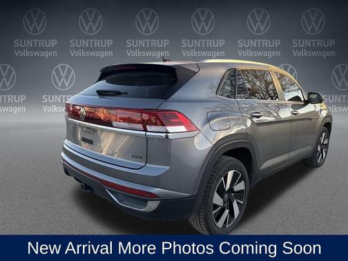 2024 Volkswagen Atlas Cross Sport 2.0T SE w/Technology 4MOTION