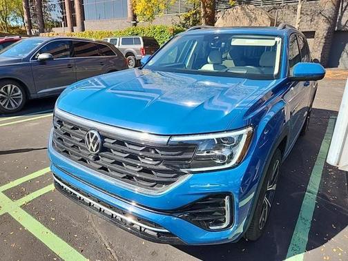 2025 Volkswagen Atlas 2.0T SEL Premium R-Line 4MOTION