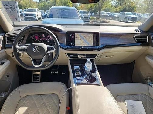 2025 Volkswagen Atlas 2.0T SEL Premium R-Line 4MOTION
