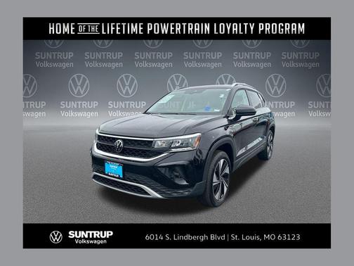 Deep Black Pearl 2024 Volkswagen Taos 1.5T SE