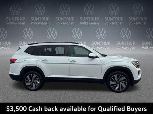 Opal White Pearl 2026 Volkswagen Atlas 2.0T SE w/Technology 4MOTION