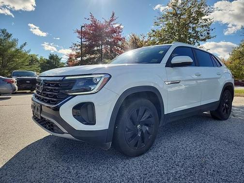 2024 Volkswagen Atlas Cross Sport 2.0T SE w/Technology 4MOTION