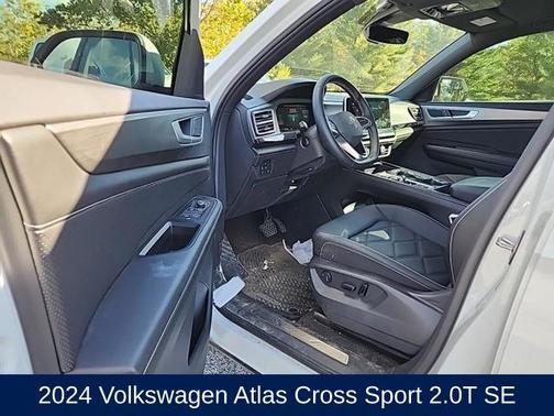 2024 Volkswagen Atlas Cross Sport 2.0T SE w/Technology 4MOTION