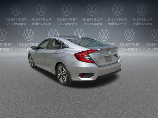 Lunar Silver Metallic 2018 Honda Civic EX-T