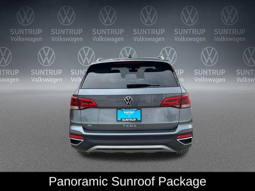 Platinum Gray Metallic 2023 Volkswagen Taos 1.5T SE