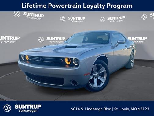 2017 Dodge Challenger SXT